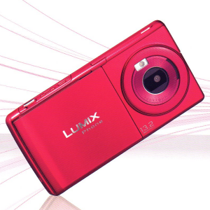 Post Thumbnail of NTTドコモ「LUMIX Phone P-02D」に対して電源ON直後のカメラ起動改善を行うアップデートを2012年1月17日より開始