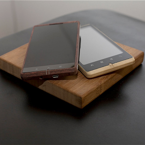 Post Thumbnail of 世界初、筐体に竹素材を使用した環境にやさしい Android スマートフォン「ADzero」2012年度中発売予定（情報更新）