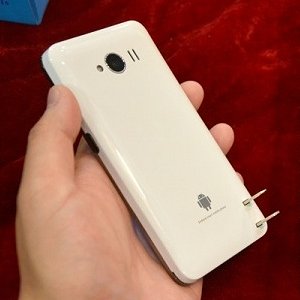 Post thumbnail of 中国メーカー Daxian、本体を直接コンセントに刺して充電できるスマートフォン「N100i」発売、価格470元（約7,600円）