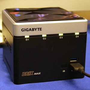 Post Thumbnail of Gigabyte、最大4台までの2.5インチハードディスクが搭載可能な Android NAS メディアサーバー「Brix Max」発表