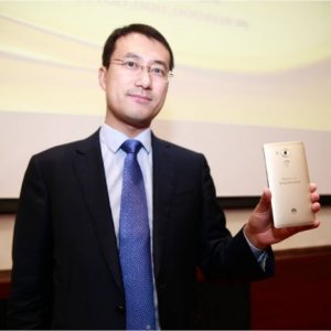 Post Thumbnail of Huawei、スマートフォン出荷台数、年間1億台を突破、1秒間に3台のペースでスマートフォンを販売、世界シェア第3位獲得