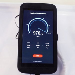Post Thumbnail of ZTE、世界初 DL 1Gbps 通信を実現した LTE Cat.16 対応スマートフォン「Gigabit Phone」公開、デモ機として参考出品