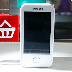 Post thumbnail of Samsung 初なる Android 携帯音楽プレイヤー「Galaxy Player 50」