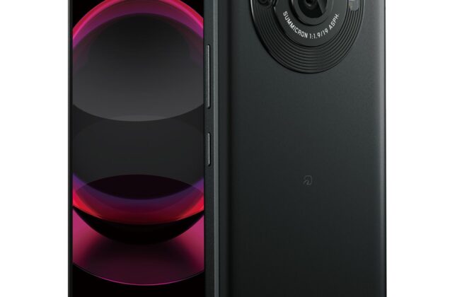 AQUOS R8 pro